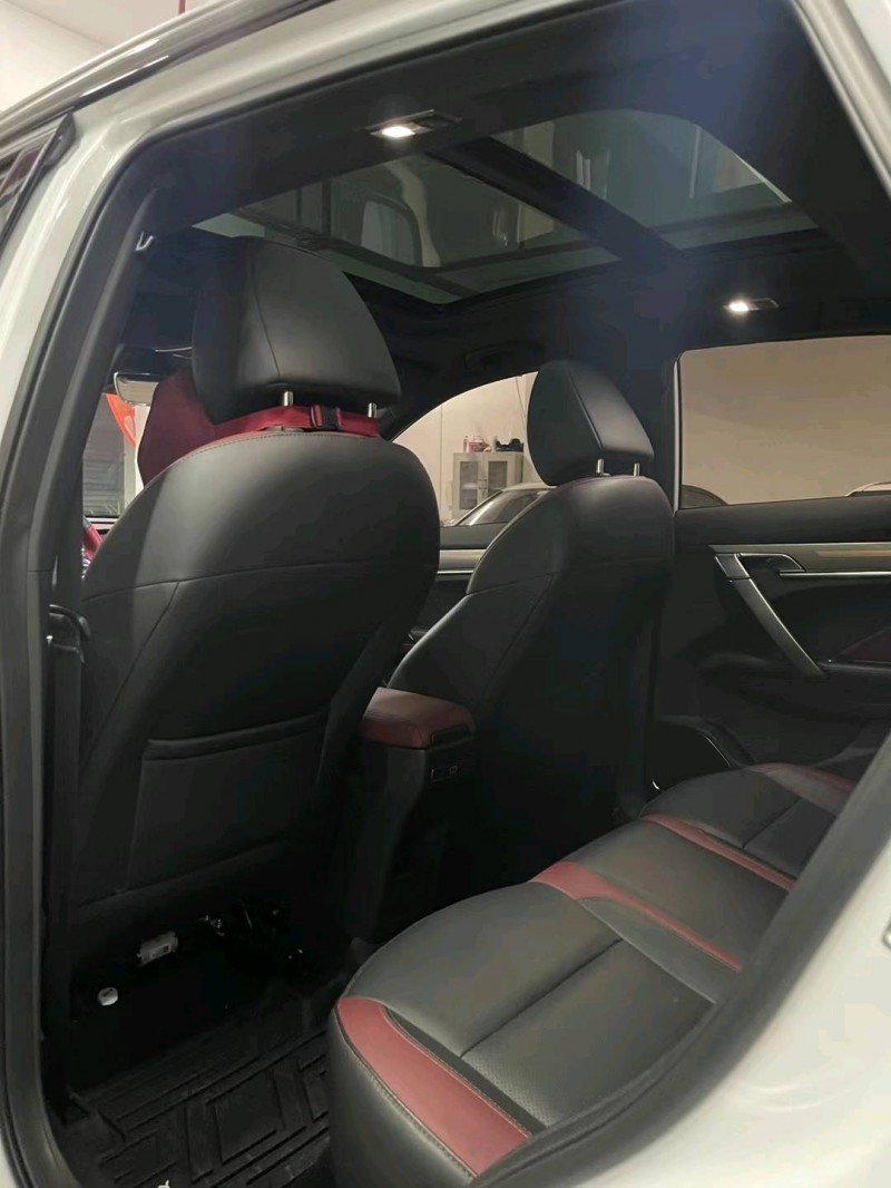 成都19年吉利缤越6