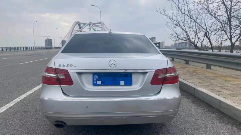 邯郸13年奔驰E6
