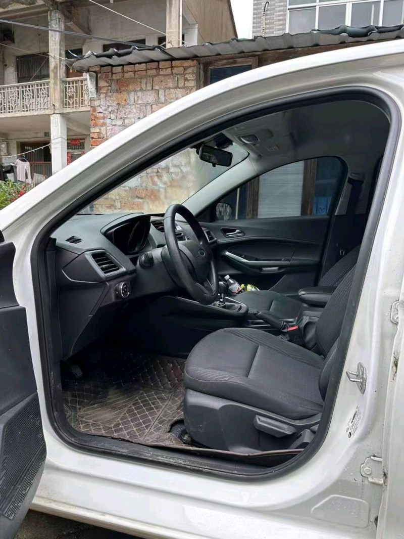 嘉兴20年福特福睿斯2