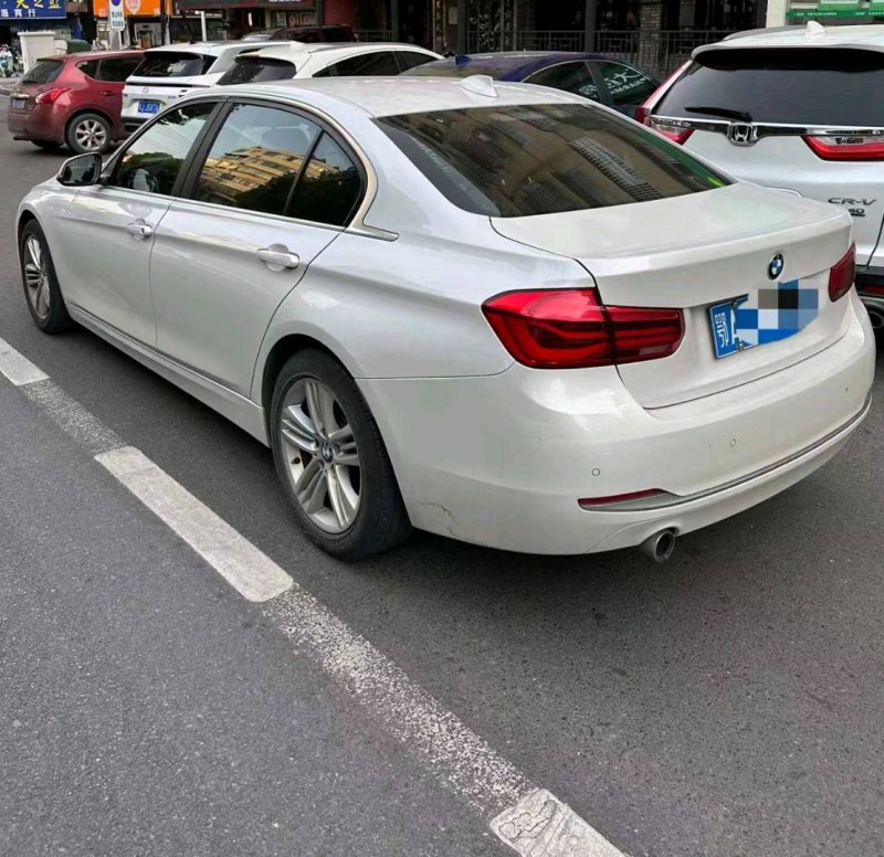 宜昌18年宝马3系4