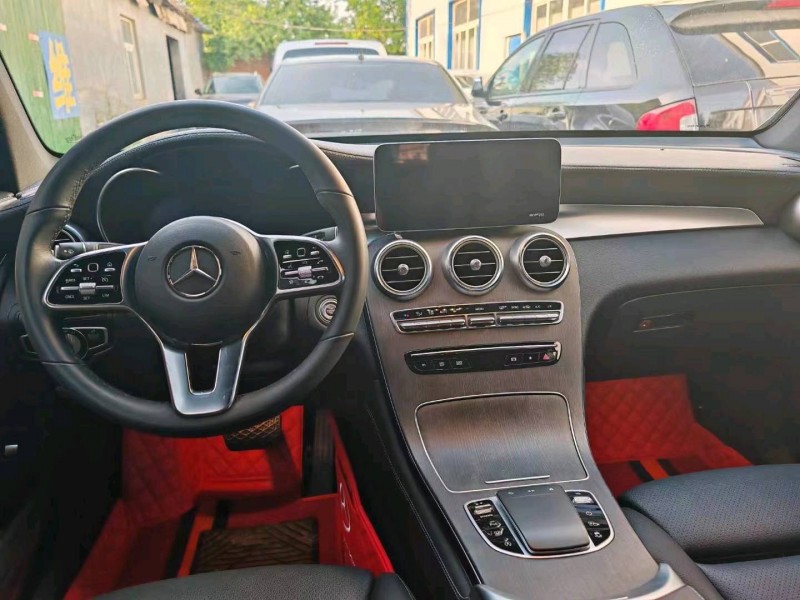 枣庄19年奔驰GLC6