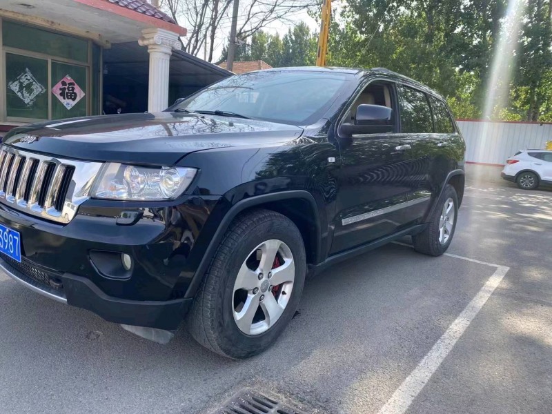 淄博11年Jeep大切诺基4