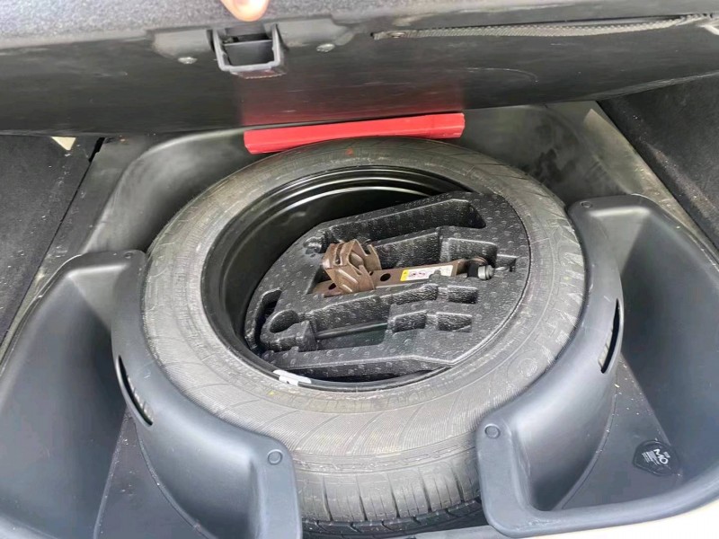 淄博11年Jeep大切诺基8