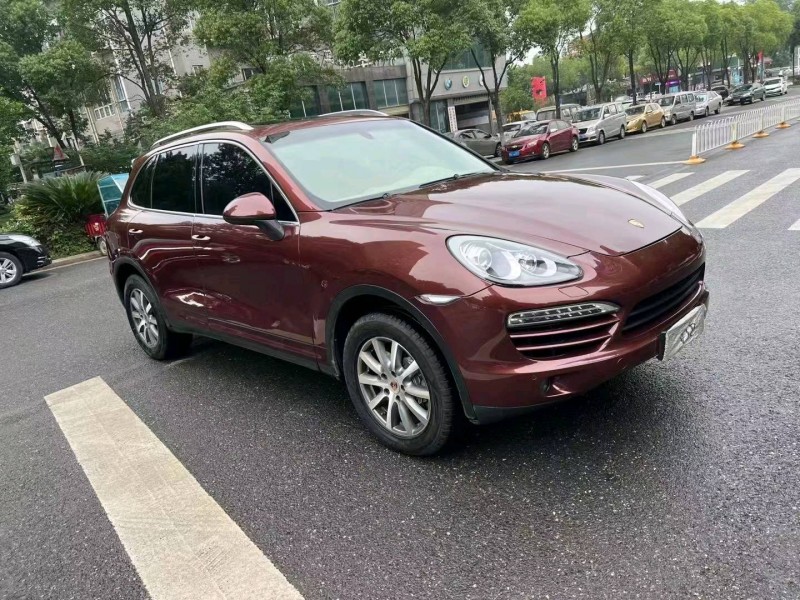 宜昌13年保时捷卡宴3