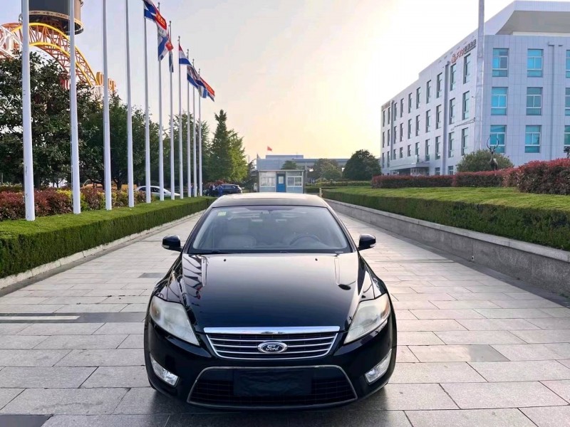 枣庄10年福特蒙迪欧-致胜1