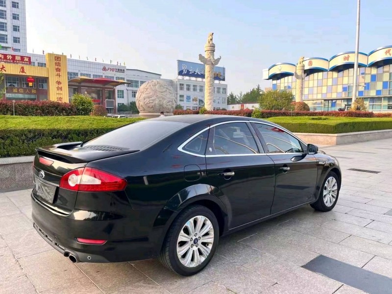 枣庄10年福特蒙迪欧-致胜8