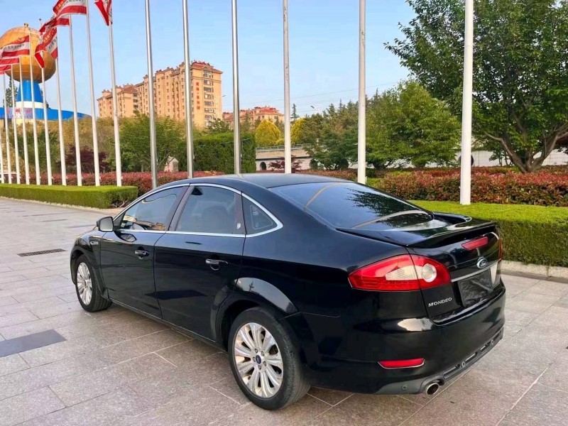 枣庄10年福特蒙迪欧-致胜7