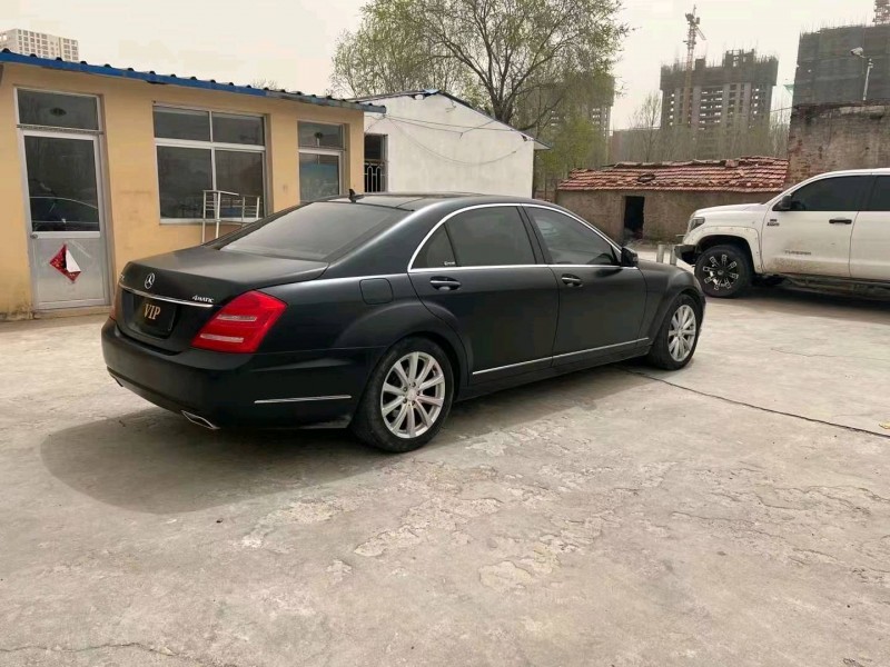 东营11年奔驰S5