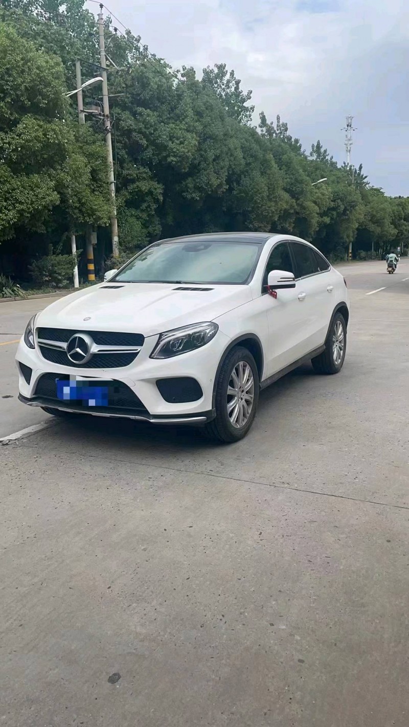 徐州17年奔驰GLE2