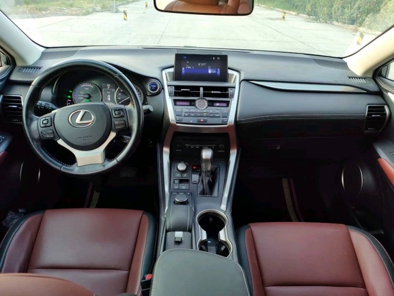 徐州15年雷克萨斯NX7