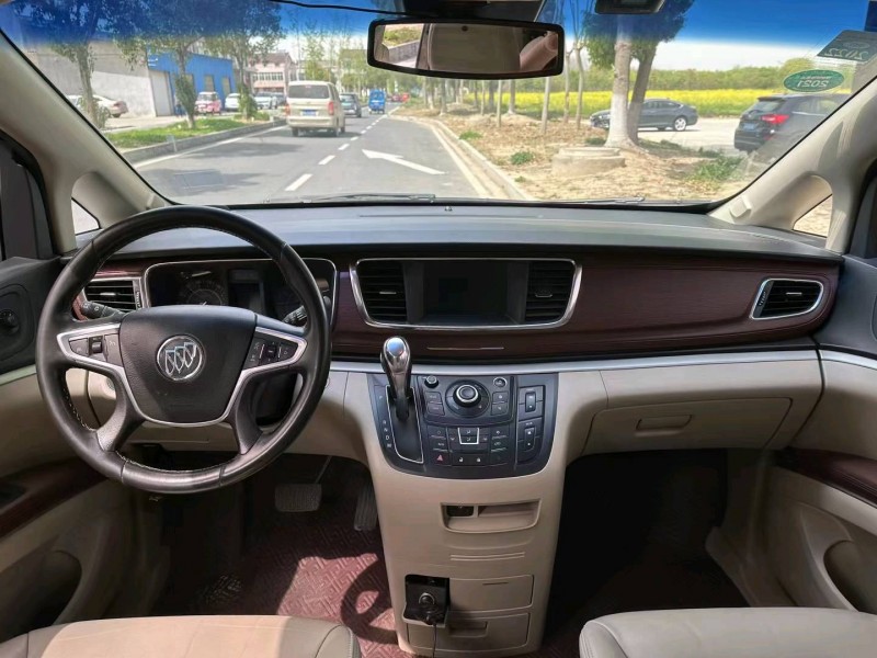 徐州18年别克GL83