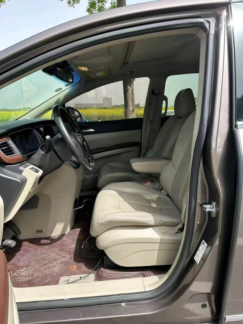 徐州18年别克GL86