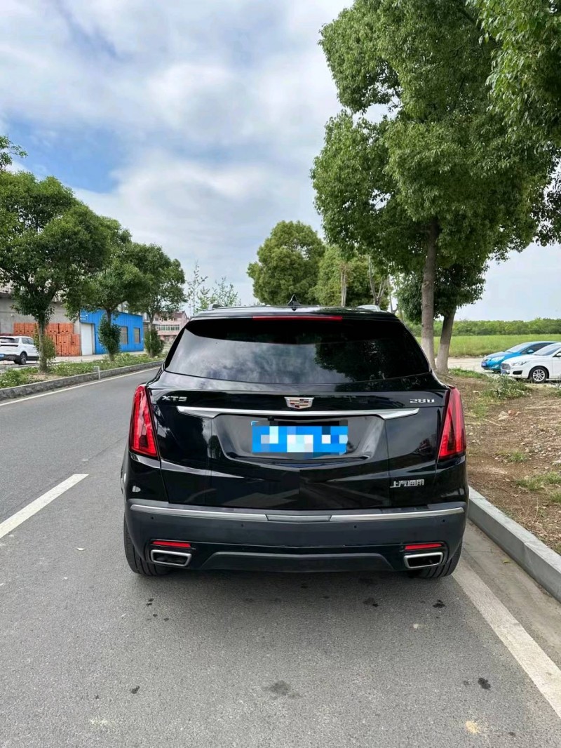 常州20年凯迪拉克XT58