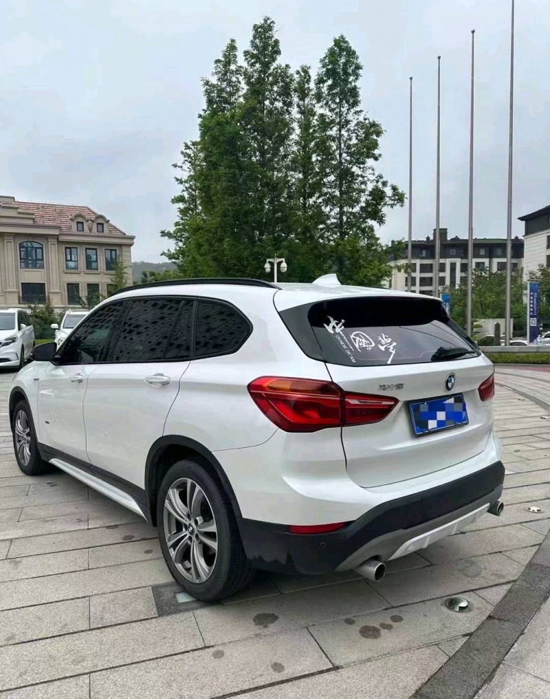 东营17年宝马X19