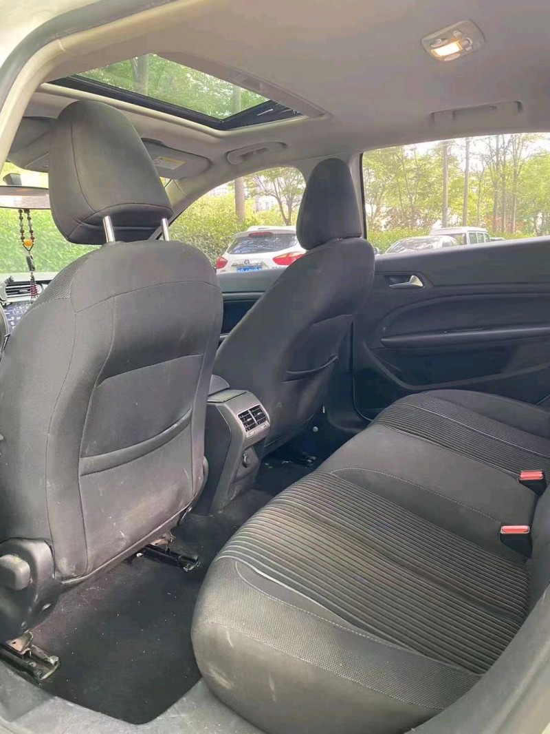 菏泽17年标致4087