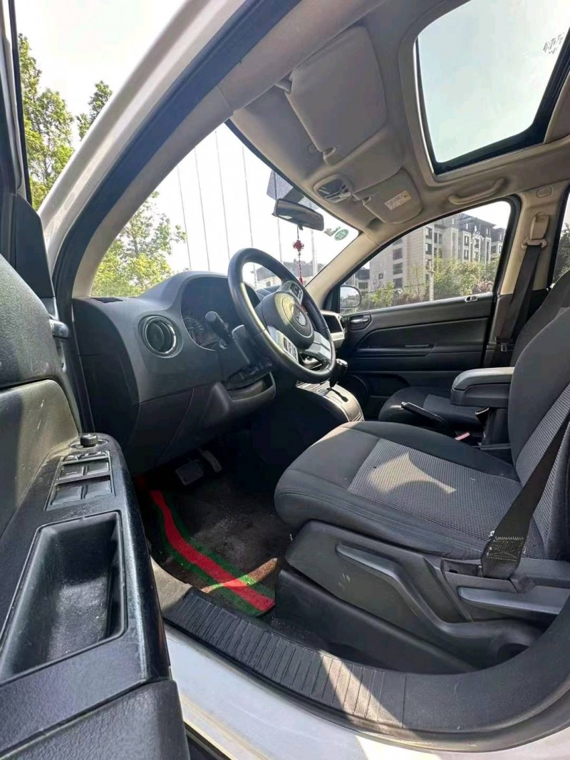 淄博13年Jeep指南者4