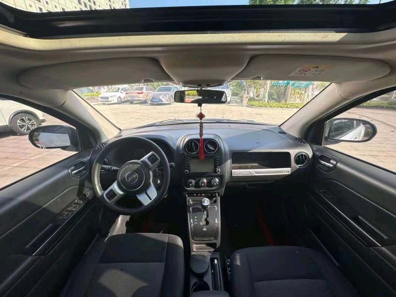 淄博13年Jeep指南者9