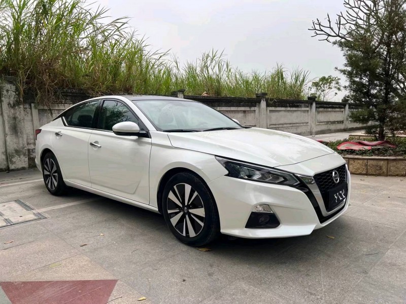 东莞21年日产天籁3