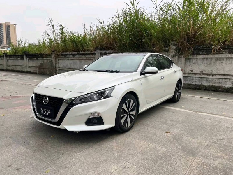 东莞21年日产天籁2