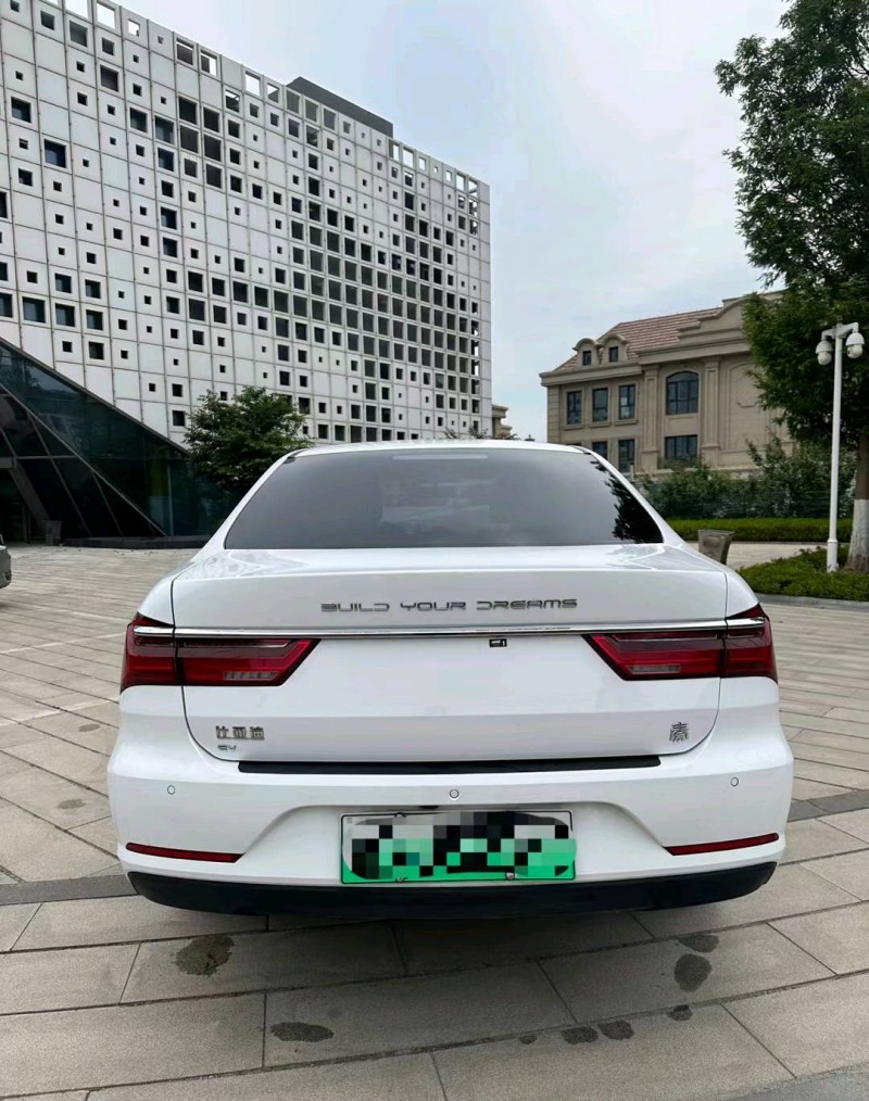 青島22年比亞迪秦9