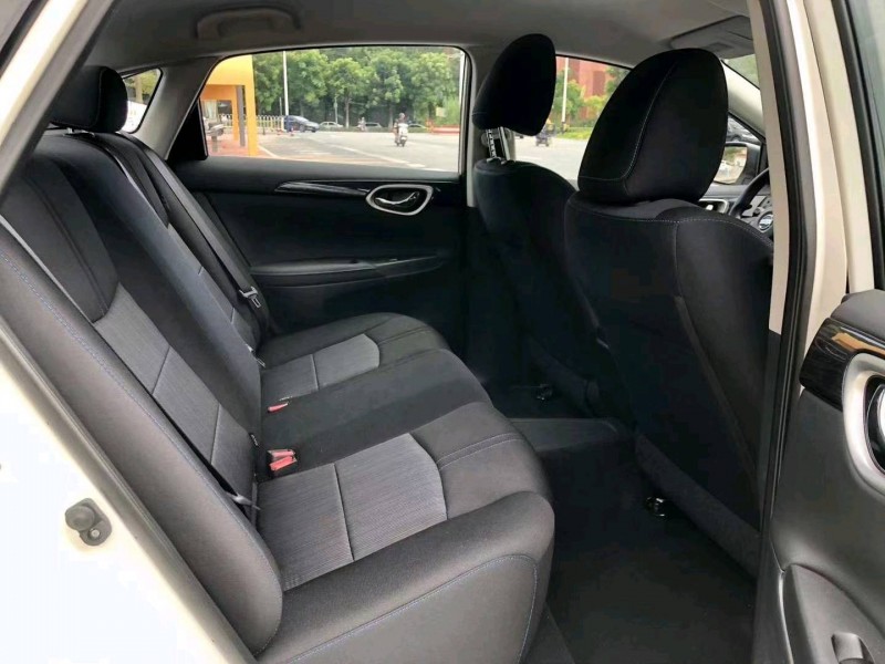 济南20年日产轩逸4