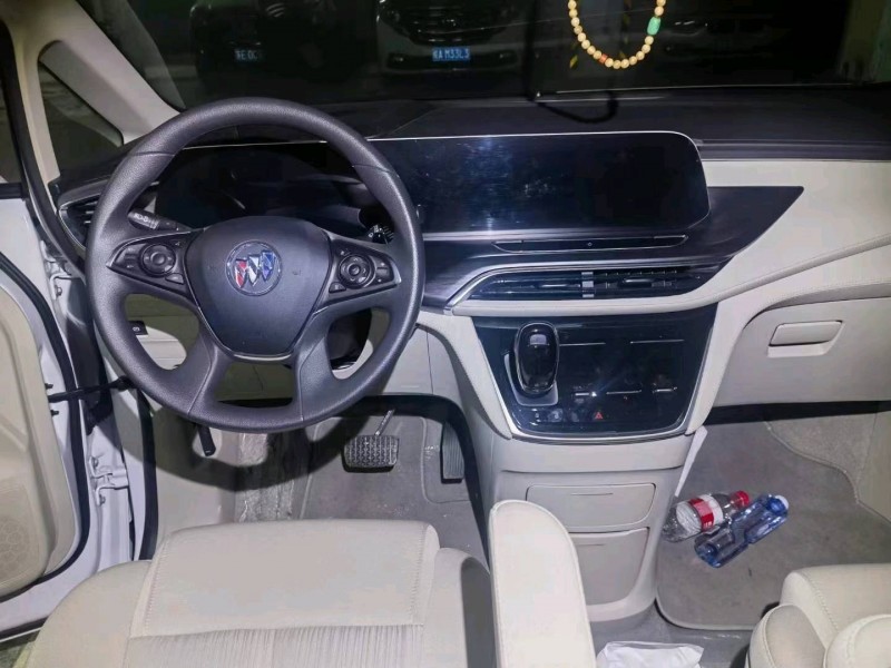 淮南22年别克GL85