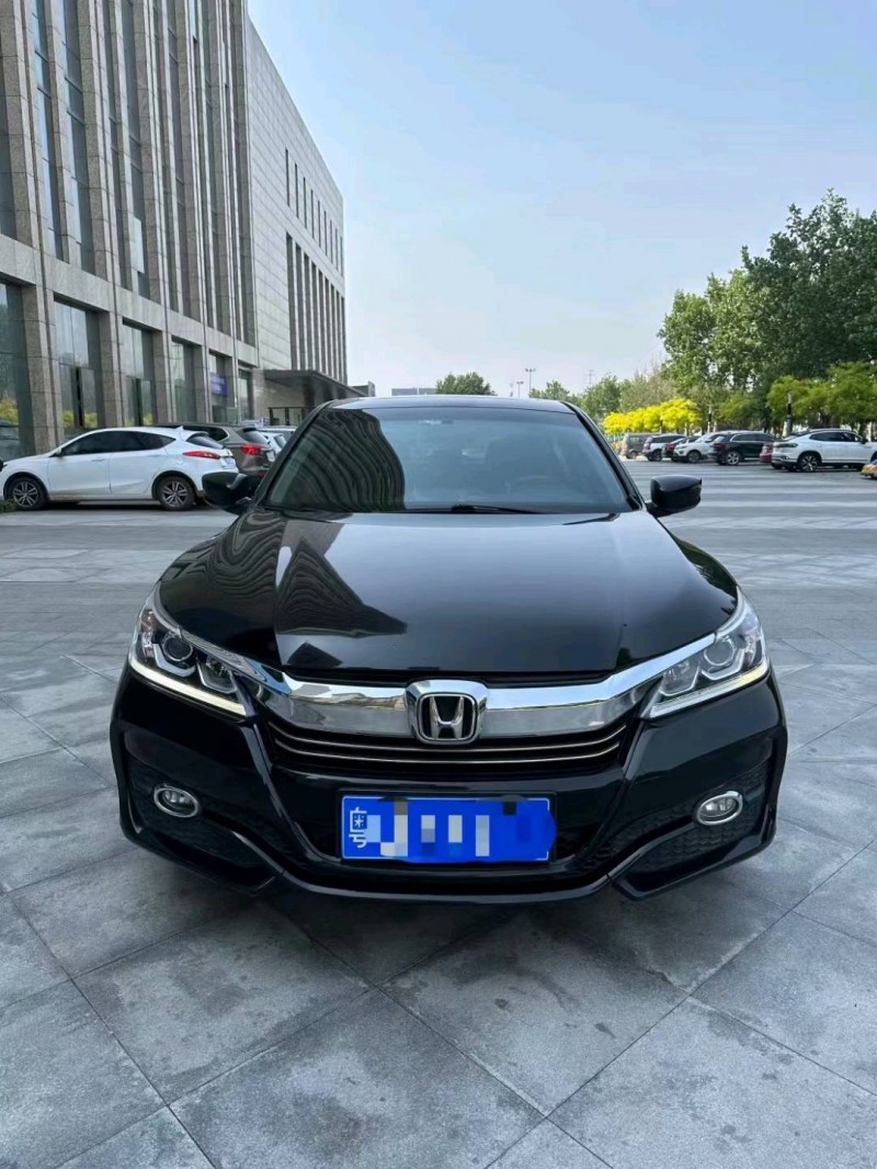 廊坊17年本田雅阁1