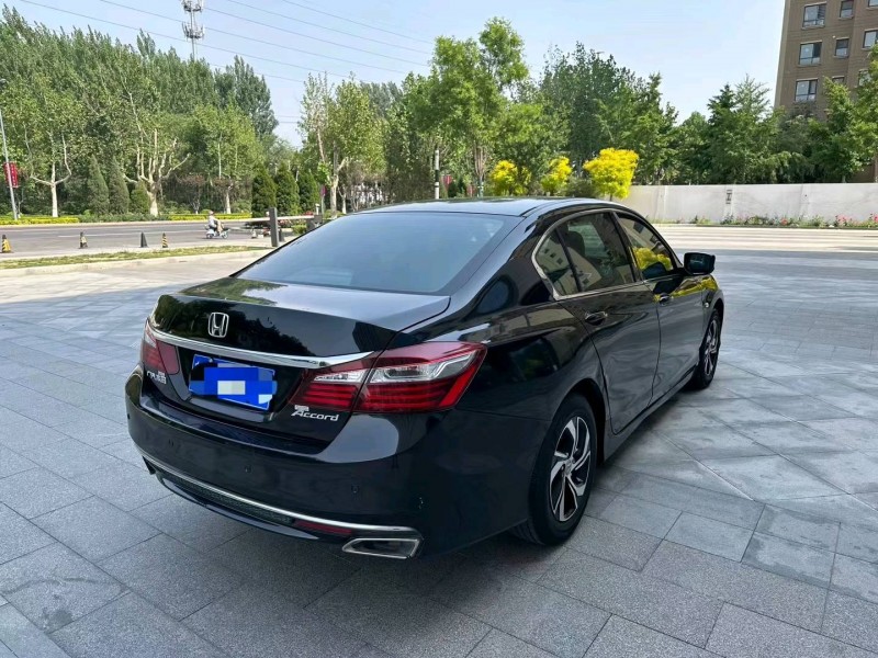 廊坊17年本田雅阁3