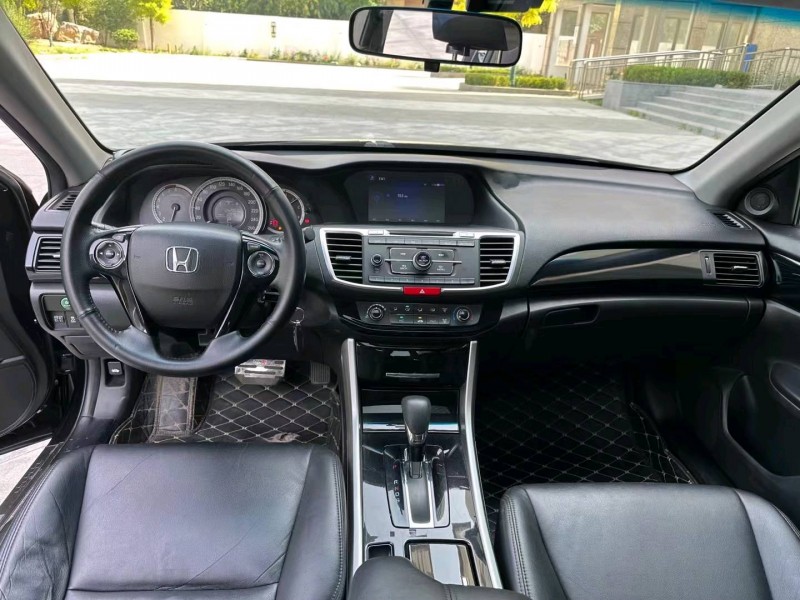 廊坊17年本田雅阁5