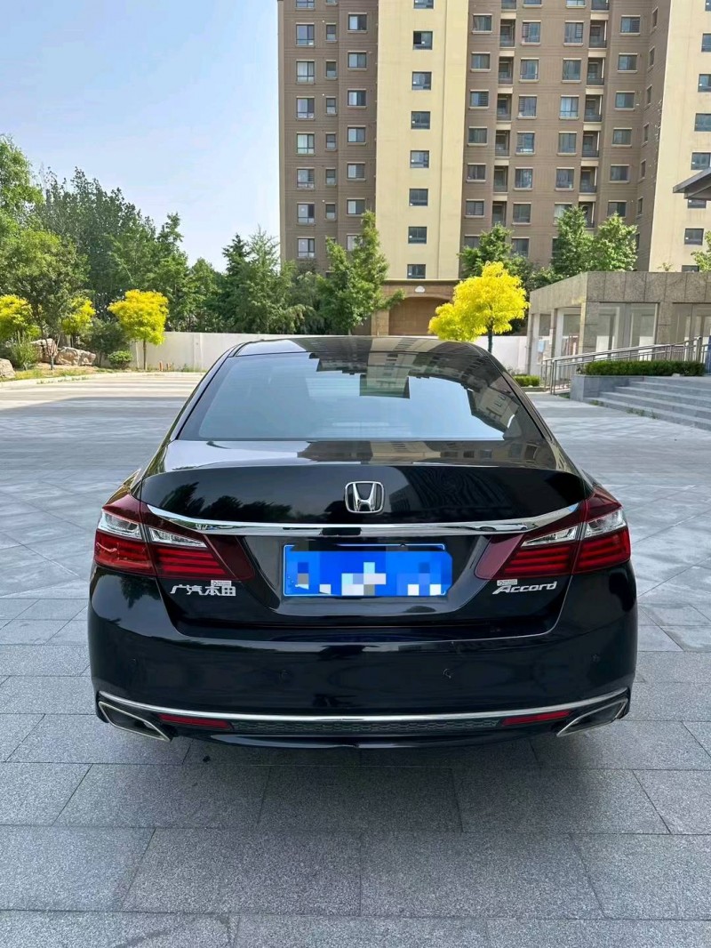 廊坊17年本田雅阁8