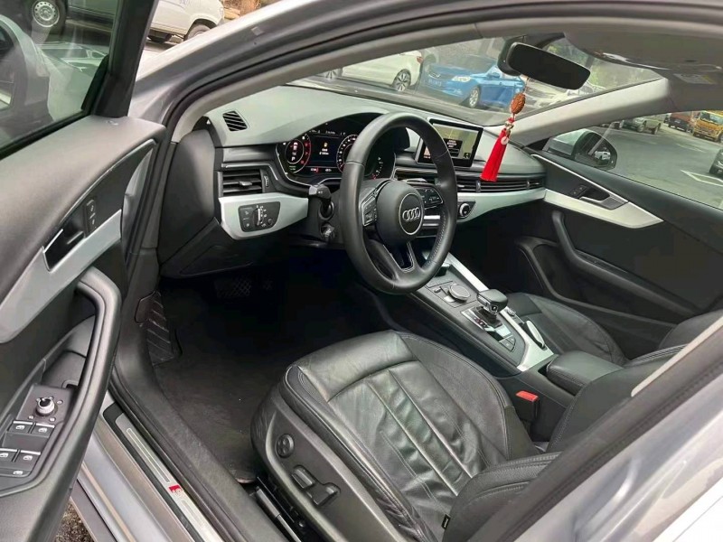 宜昌19年奥迪A4L8