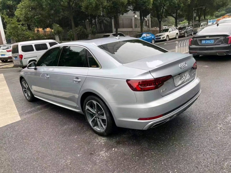 宜昌19年奥迪A4L9