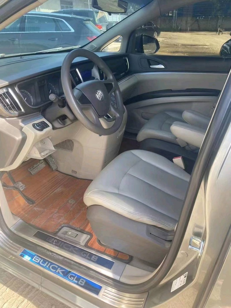 济宁13年别克GL85