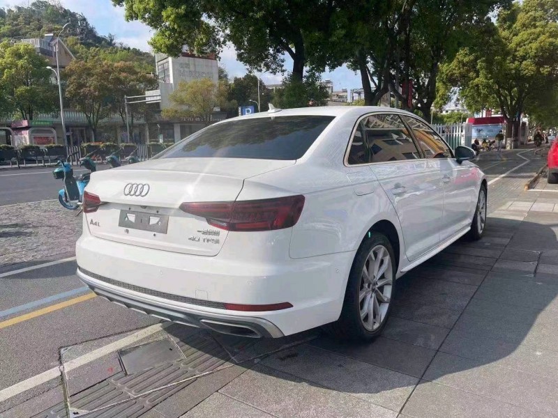 嘉兴19年奥迪A4L9