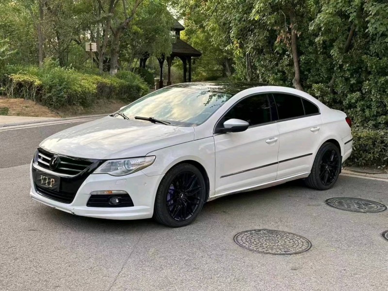 青岛10年大众CC3