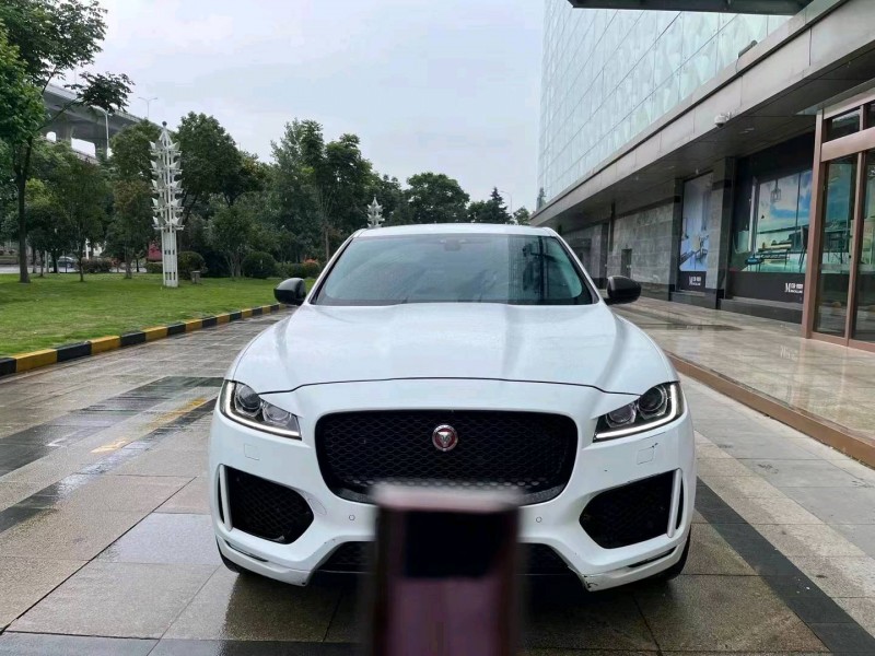宜昌17年捷豹F-PACE1