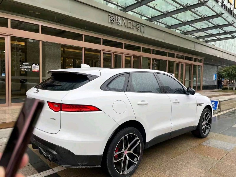 宜昌17年捷豹F-PACE8