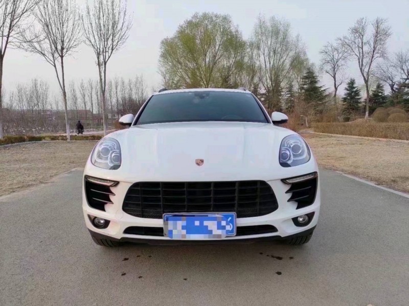 东营18年保时捷Macan1