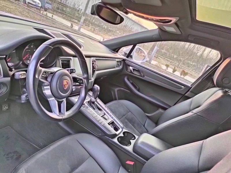东营18年保时捷Macan8