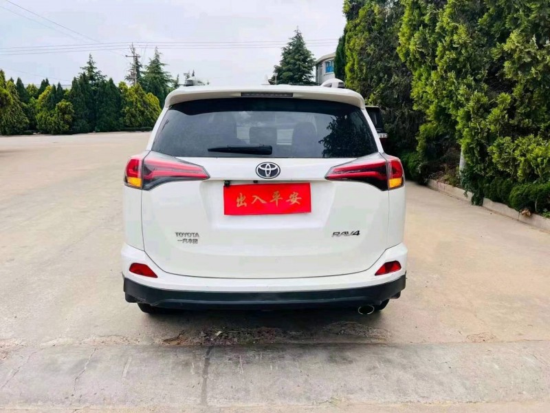 淄博18年丰田RAV4荣放6