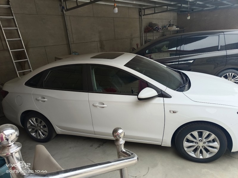 廊坊22年别克英朗3