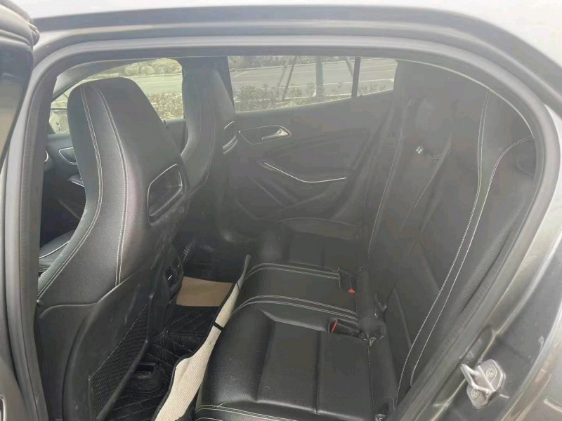 徐州18年奔驰GLA4