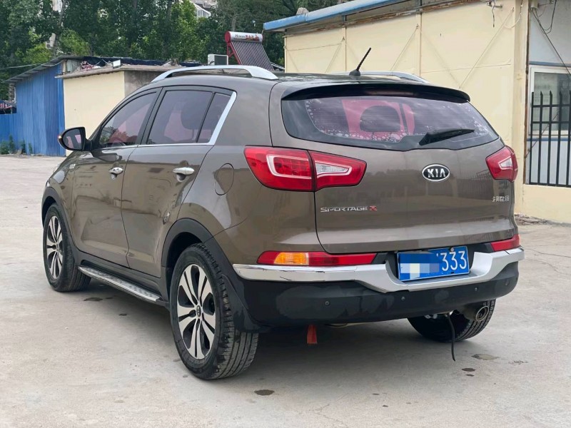 济宁14年起亚智跑7