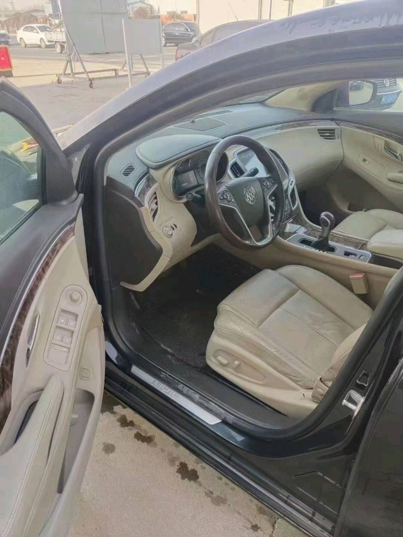 保定14年别克君越4