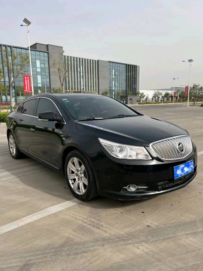 徐州12年别克君越3