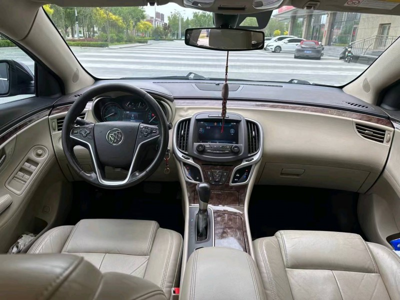 廊坊15年别克君越7