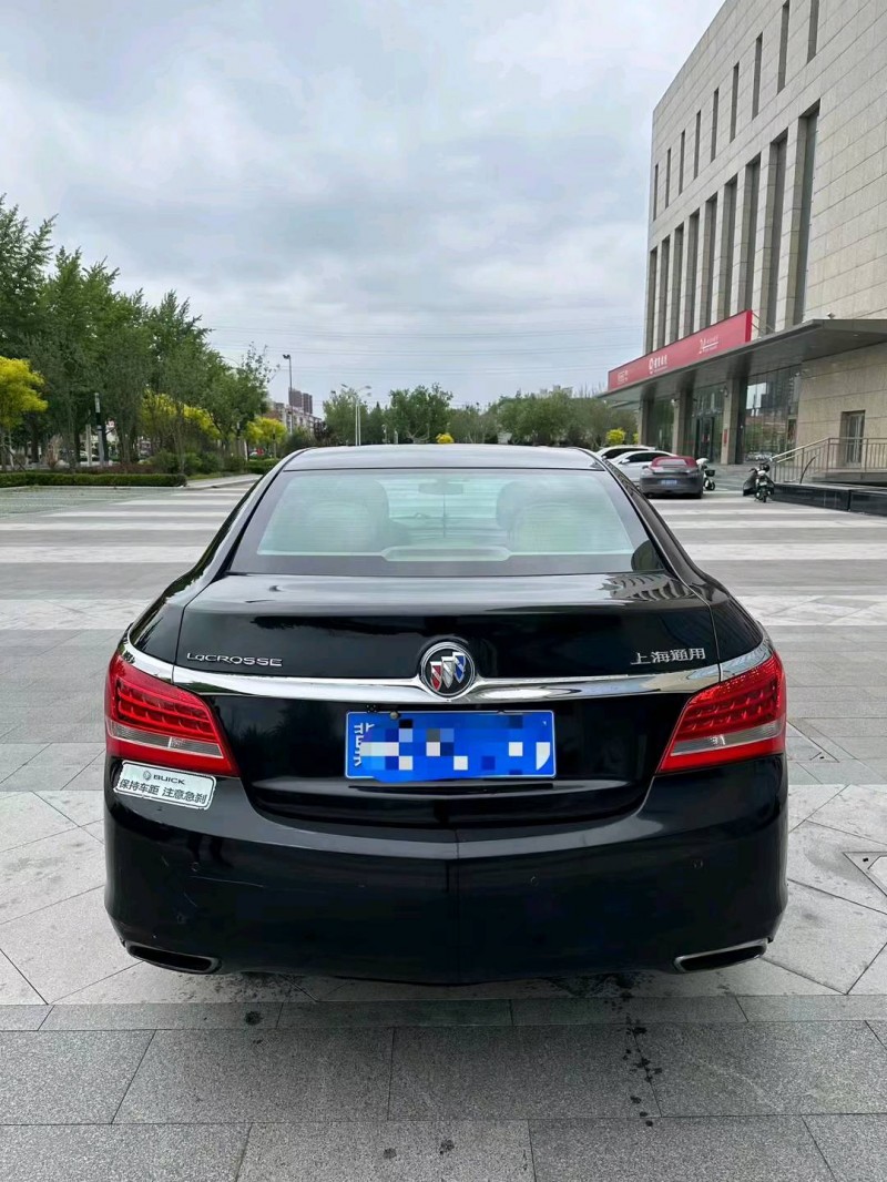 廊坊15年别克君越9