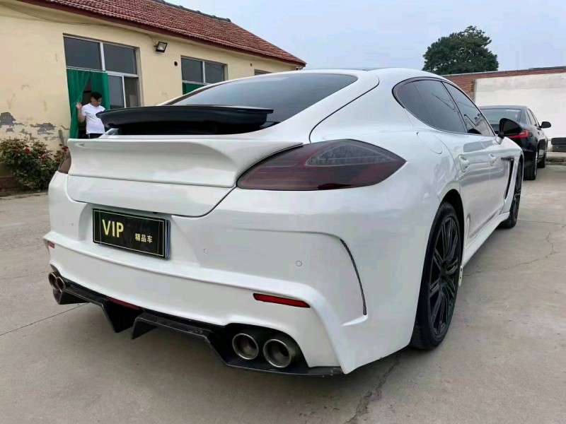 济南11年保时捷帕拉梅拉3