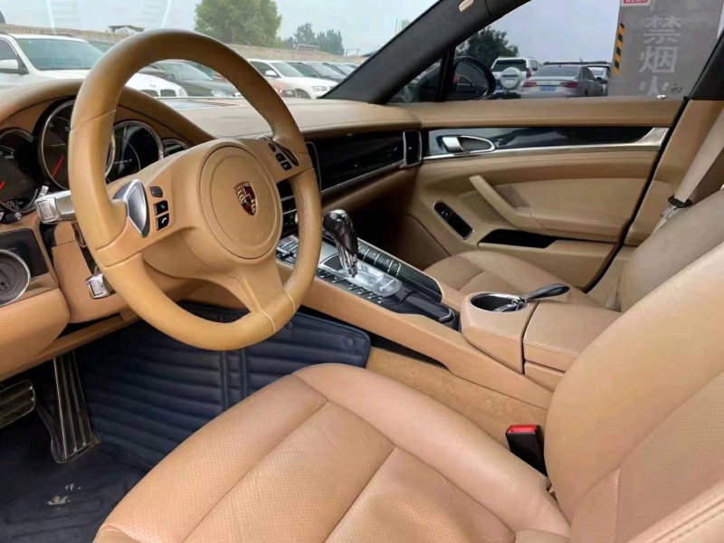 济南11年保时捷帕拉梅拉4