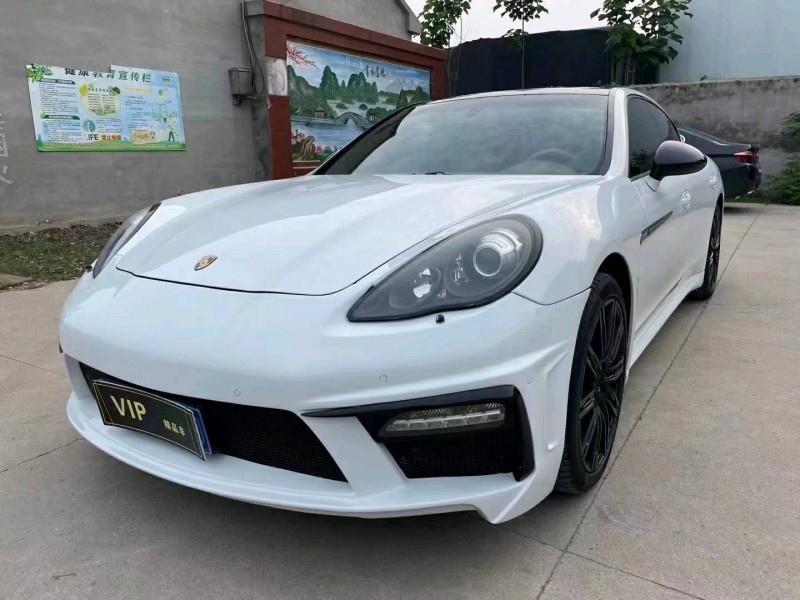 济南11年保时捷帕拉梅拉5